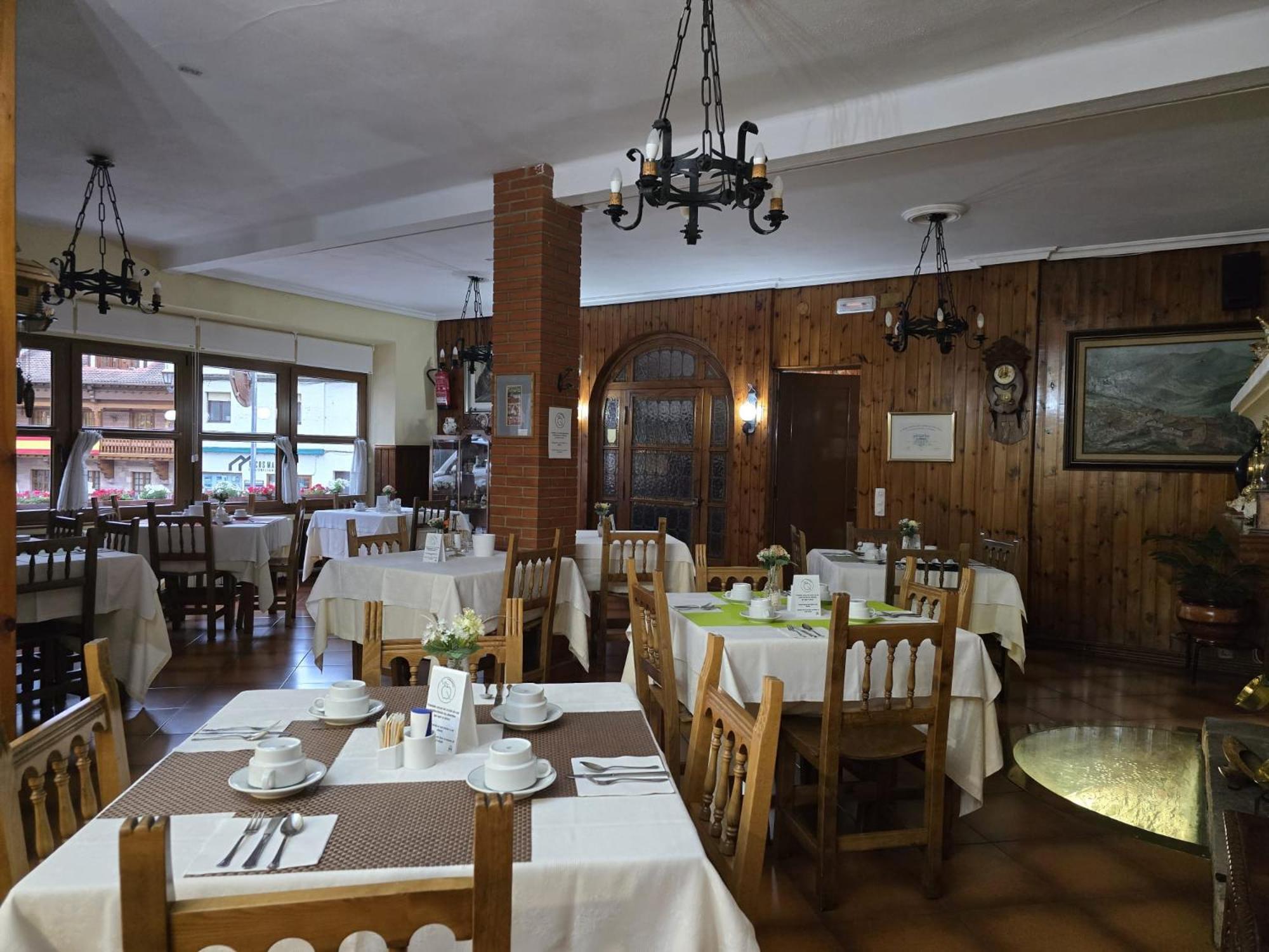 Hosteria Picos De Europa Potes Eksteriør billede
