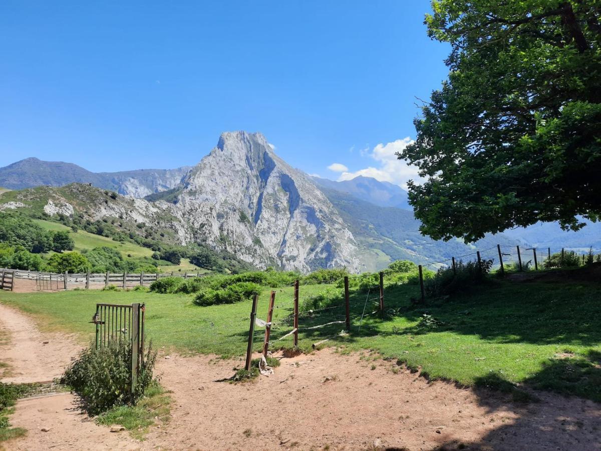 Hosteria Picos De Europa Potes Eksteriør billede